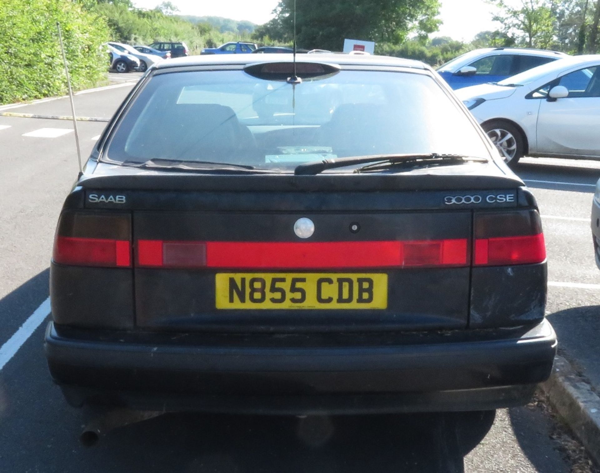 Saab 900 CSE, Reg no N855 CDB, black 4 door saloon, this vehicle has been stored in a field for many - Image 2 of 7