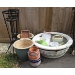 LARGE ROUND GARDEN PLANTER TOGETHER WITH OTHER ASSORTED POTS & 2 BLACK METAL POT STANDS