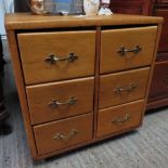 LOW OAK UNIT OF 6 SHORT DRAWERS