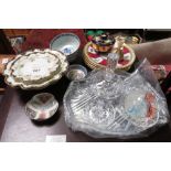 COLLECTION OF GLASS & CERAMICS TO INCLUDE GLASS DRESSING TABLE SET