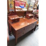 DRESSING TABLE WITH CROSS BANDED DECORATION