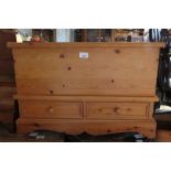 PINE BLANKET BOX WITH 2 DRAWERS
