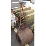 VINTAGE GARDEN ROLLER