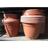 QUANTITY OF LARGE PLASTIC PLANT POTS