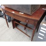 MAHOGANY SIDE TABLE & MAHOGANY BOW FRONTED DESK WITH SINGLE DRAWER ON COLUMN LEGS