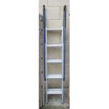 EXTENDING ALUMINIUM LADDER