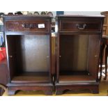 PAIR OF MATCHING BEDSIDE TABLES WITH SINGLE DRAWER