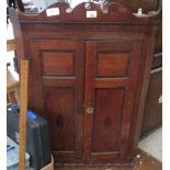 VICTORIAN OAK CORNER CUPBOARD