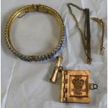 SMALL COLLECTION OF COSTUME JEWELLERY