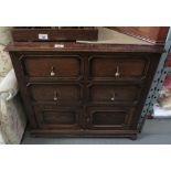 18TH CENTURY STYLE OAK CHEST OF DRAWERS WITH TEARDROP SHAPED HANDLES