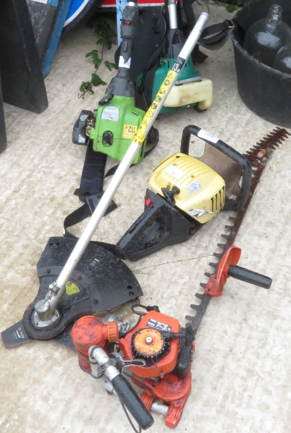VARIOUS PETROL STRIMMERS & HEDGE CUTTERS