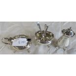 SMALL SILVER HALLMARKED CRUET SET