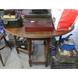 OAK DROP LEAF TABLE