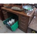 20TH CENTURY OAK DESK