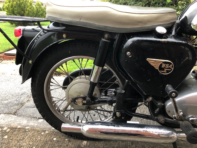 1964 BSA A50, REG:BDU 495B, FINISHED IN BLACK WITH GREY SEAT AND CHROME TANK SIDES, GOOD WORKABLE - Image 6 of 11