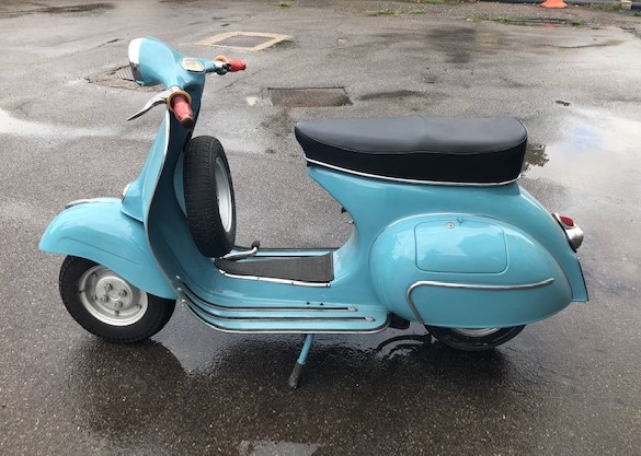 VESPA 150 SPORTIQUE, REG: BHW 378A, FINISHED IN SKY BLUE AND PRESENTED IN ABSOLUTELY BEAUTIFUL - Image 2 of 11