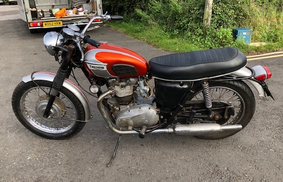 1969 TRIUMPH BONNEVILLE T120R 650CC, EXPORT SPECIFICATION, REG:YGV 74G. UNRESTORED AND USUABLE - Image 3 of 7