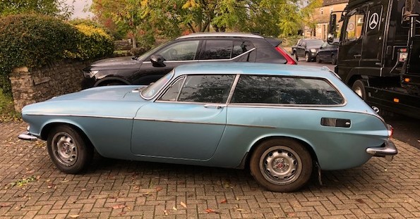 VOLVO P1800 ES, ONE OWNER FOR LAST C.40 YEARS, METALLIC BLUE, REG: NYA 239L, 1972 IN GOOD ORIGINAL - Image 4 of 11