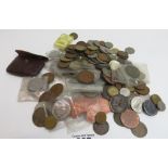 A quantity of loose mixed GB and foreign coins includes some earlier 20th Century, commemorative