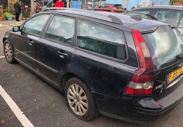 VOLVO V50, REG:PJ55 TZL, 2.0 D 5 DOOR ESTATE, FOR SPARES OR REPAIR, WE HAVE HAD THE VEHICLE RUNNING, - Image 2 of 7