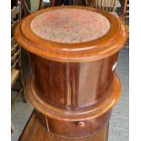 MAHOGANY COMMODE