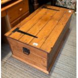 PINE BLANKET BOX