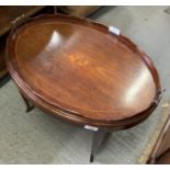 OVAL MAHOGANY SERVING TRAY ON FOOTED BASE