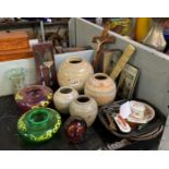 PART SHELF TO INCLUDE MDINA GLASS, TRADECRAFT CHEESE CUTLERY, DESK CLOCK, & 4 STONEWARE GINGER JARS