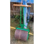 GREEN SAMSON GARDEN ROLLER