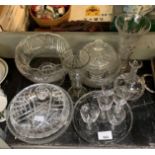 SMALL QUANTITY OF GLASSWARE