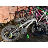 20 VERTICAL ALLOY BMX BICYCLE WITH STUNT PEGS"