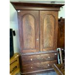 VICTORIAN MAHOGANY LINEN PRESS