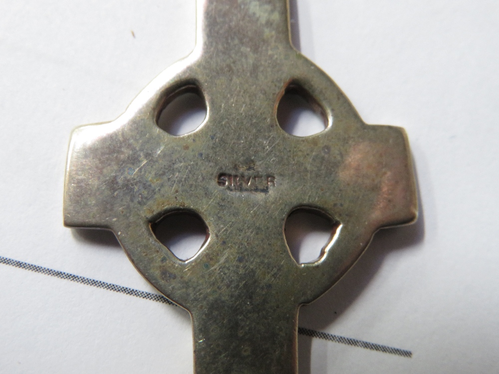 Medlock & Craik of Inverness, a provincial Scottish silver Viking longship brooch, Edinburgh 1955, - Image 5 of 9