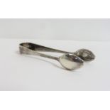 A late Victorian plain pair of silver sugar tongs, 16 g gross