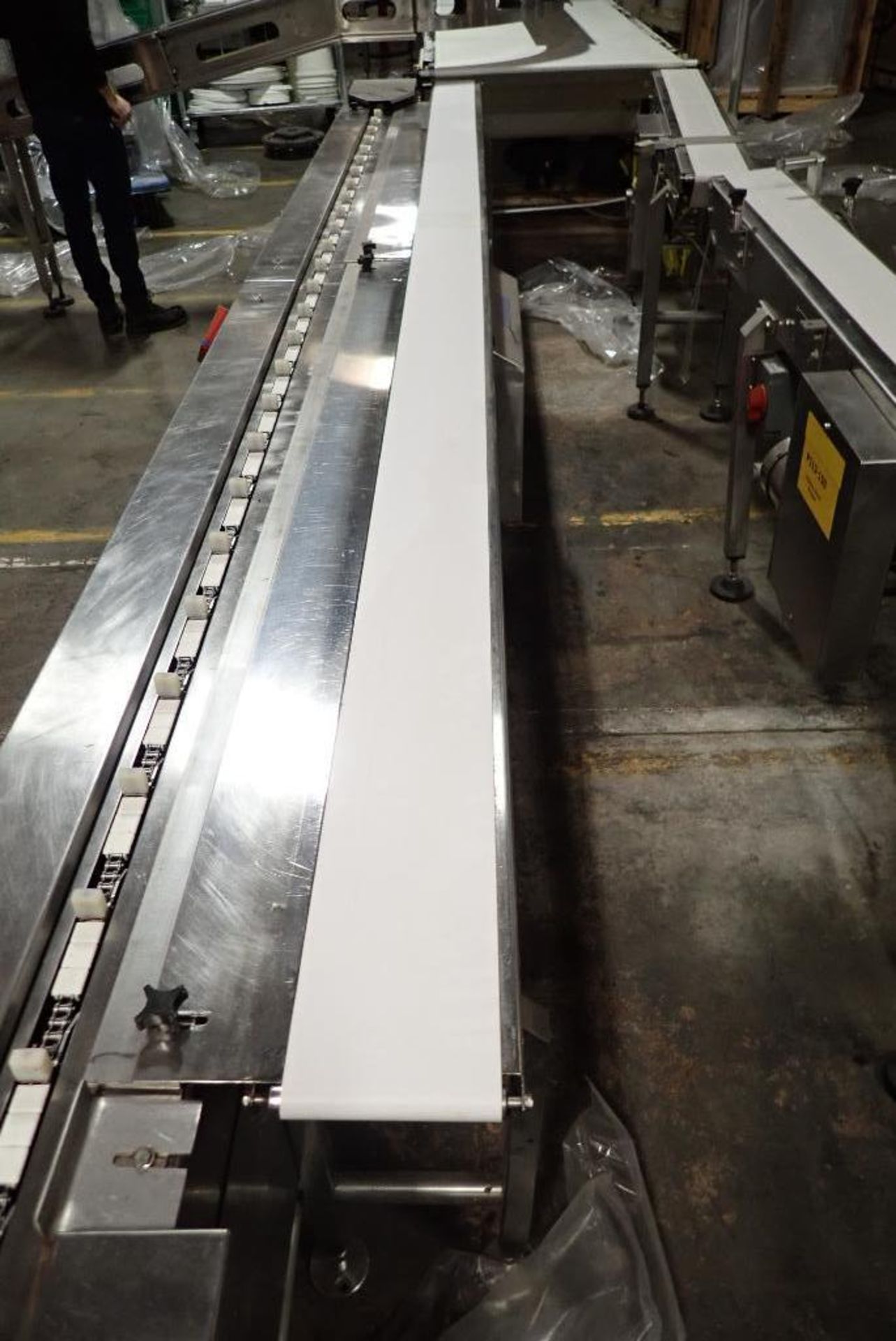 Belt conveyor - Image 2 of 8