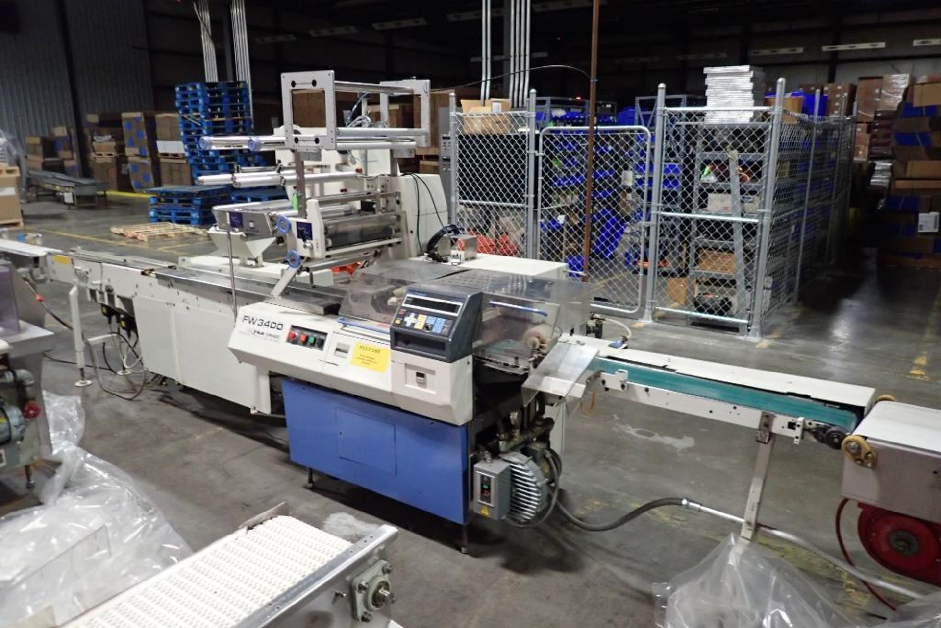 1995 Fuji horizontal flow wrapper