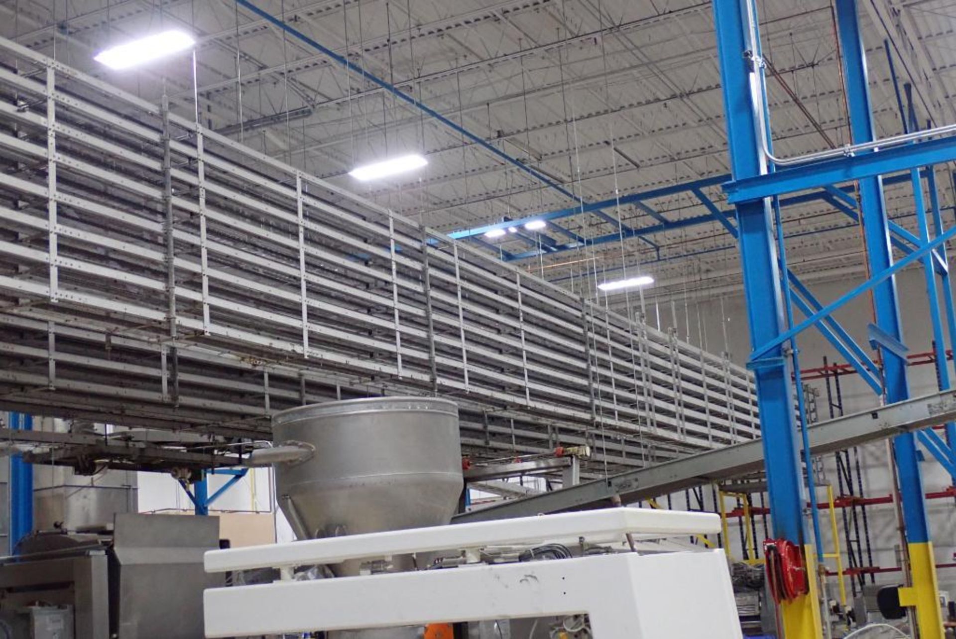 Stewart Systems racetrack overhead cooling conveyor - Image 12 of 18