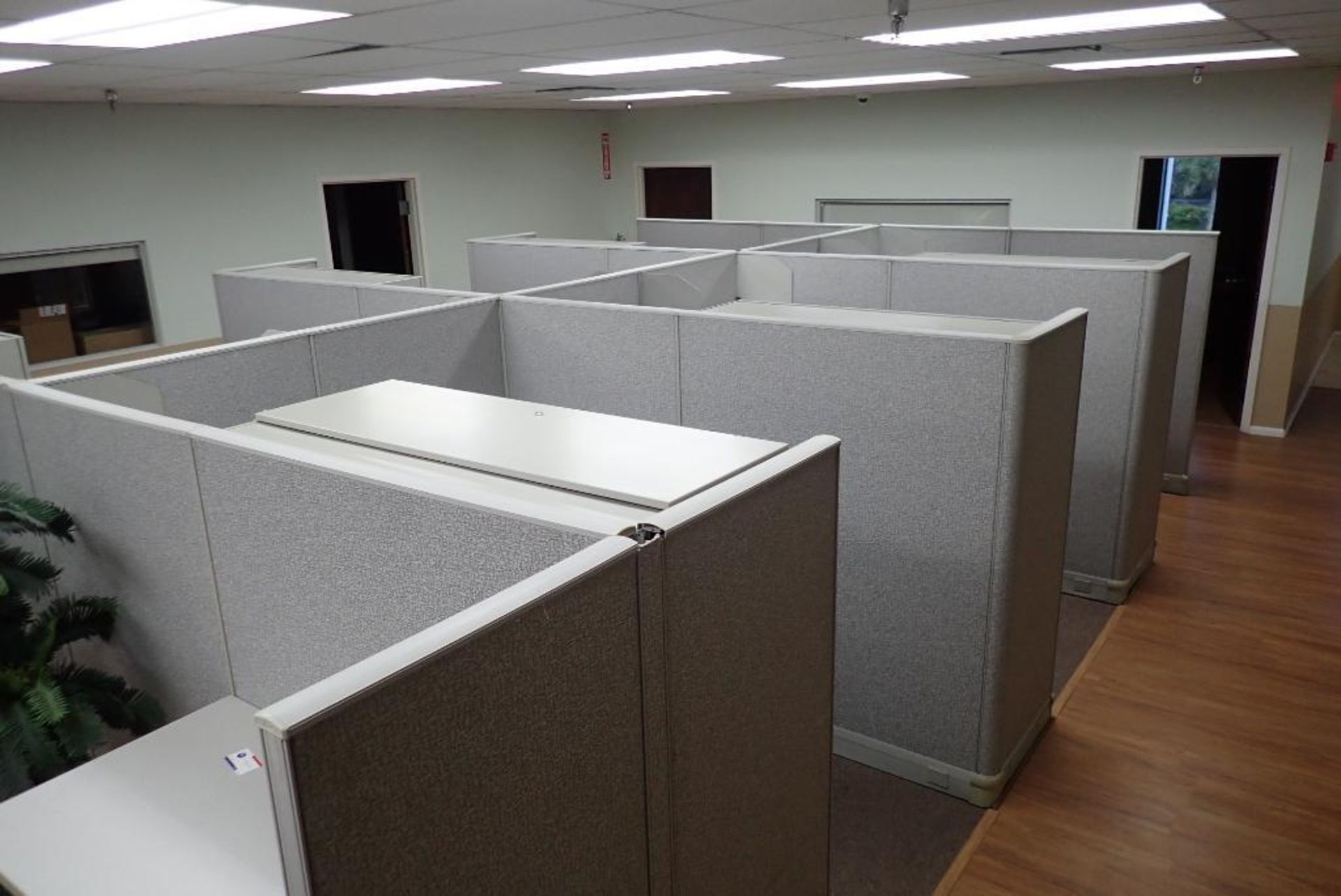 (6) modular office cubicles - Image 5 of 7