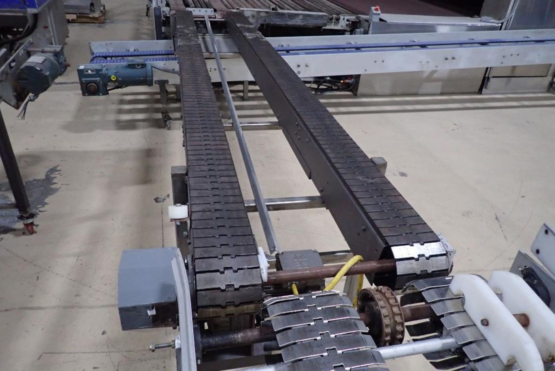 Incline pan conveyor - Image 3 of 8