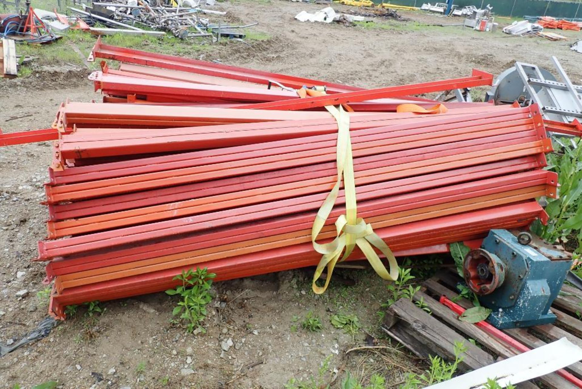 Pallet racking cross bars - Image 3 of 8