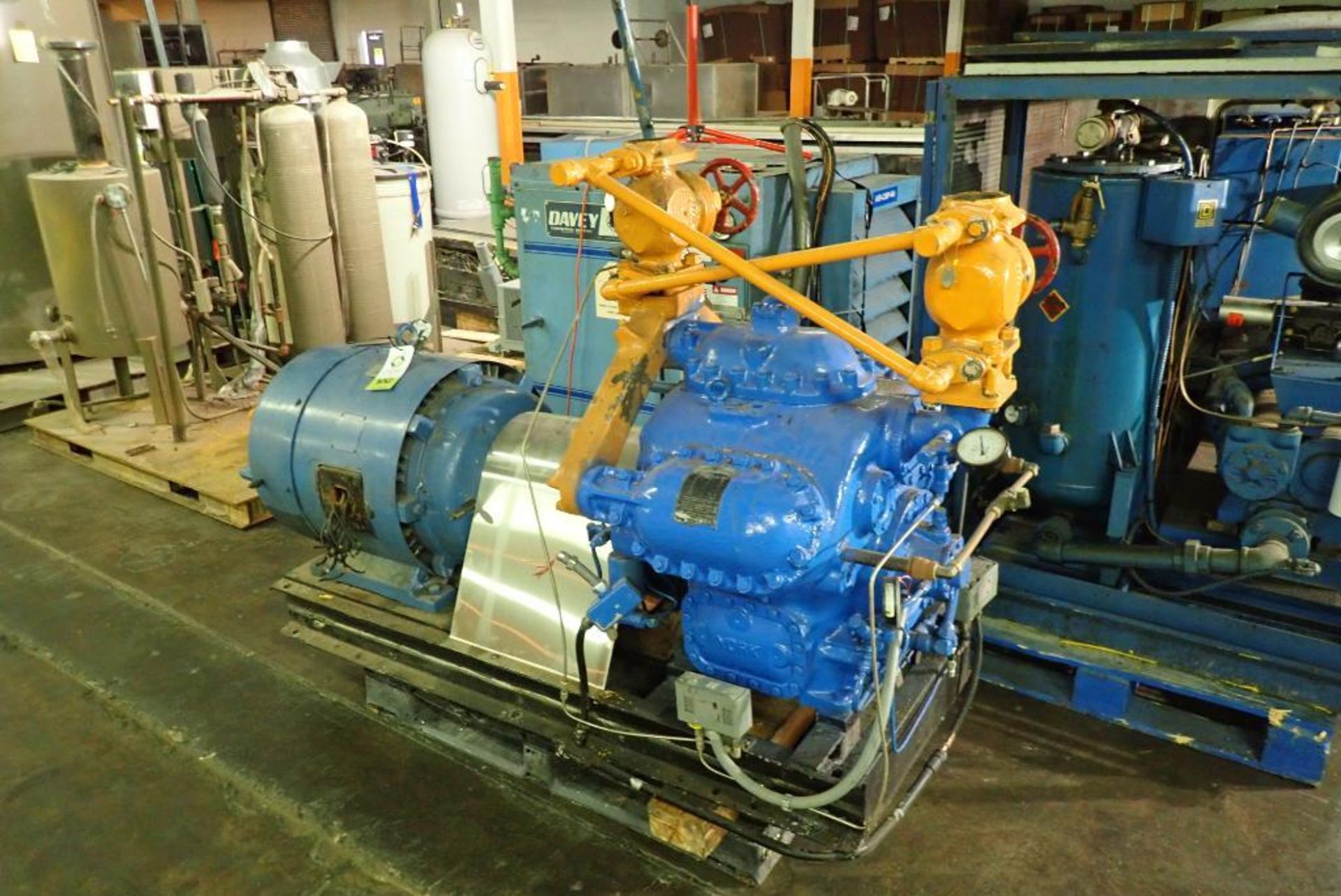 York ammonia compressor - Image 2 of 8