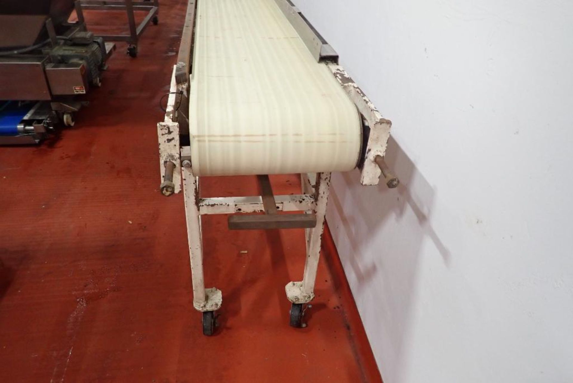 Packoff conveyor - Image 2 of 9