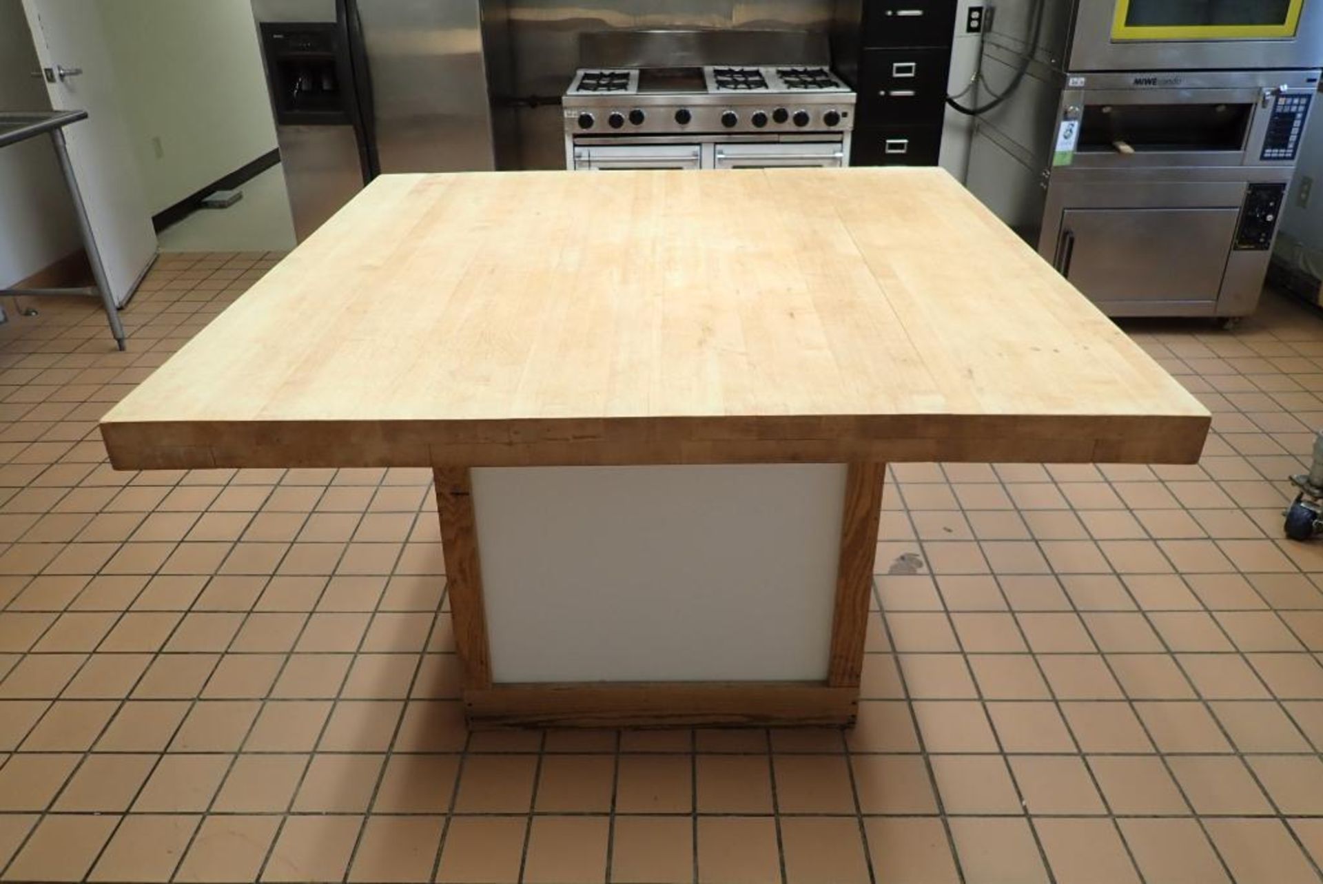 Maple top work table