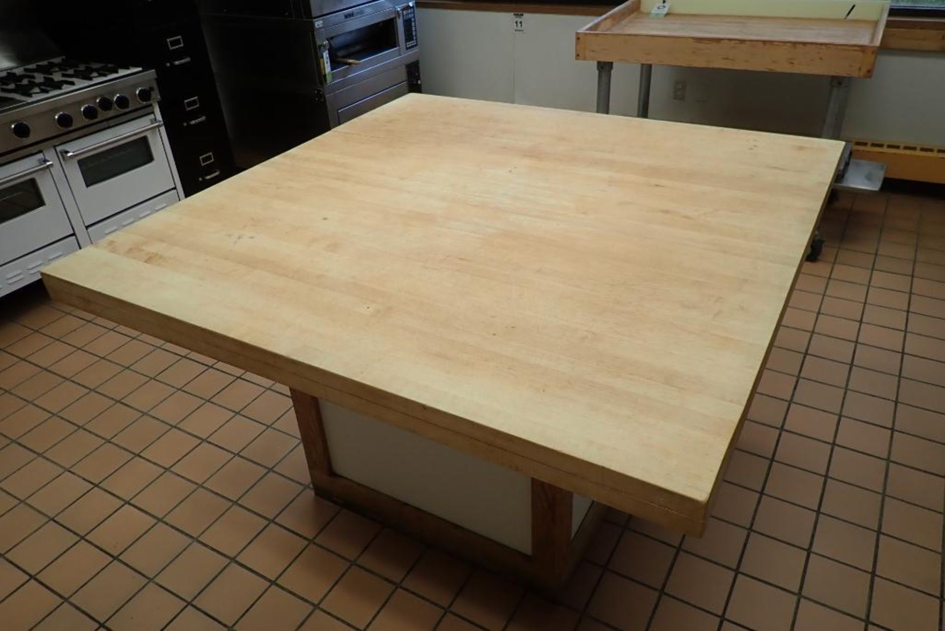 Maple top work table - Image 3 of 4