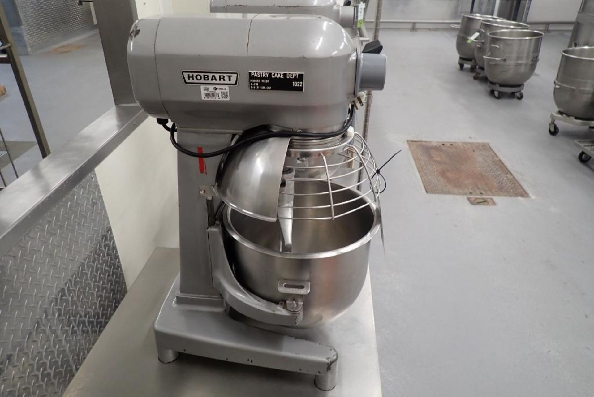 Hobart 20 quart mixer - Image 3 of 16