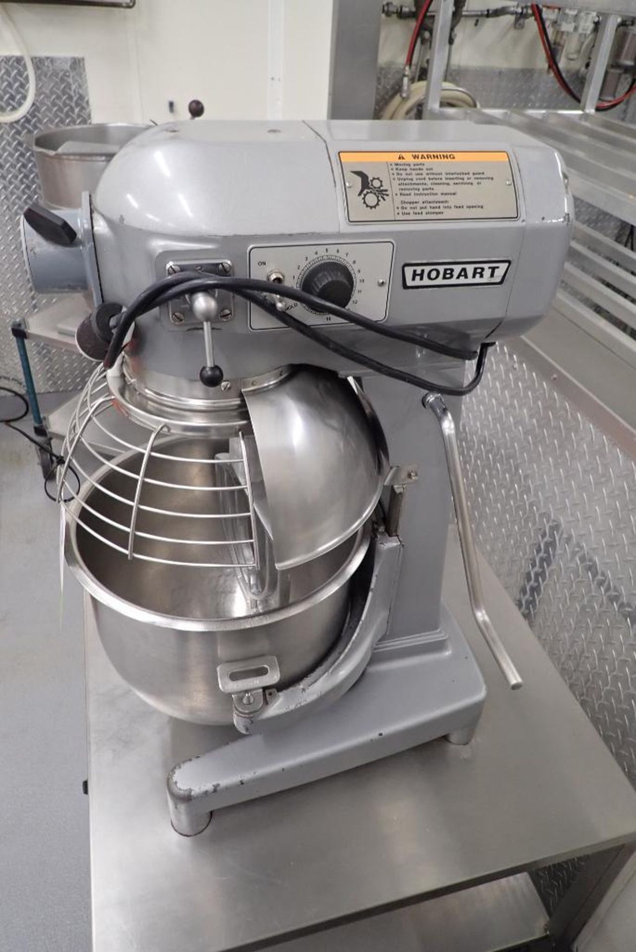 Hobart 20 quart mixer - Image 5 of 16