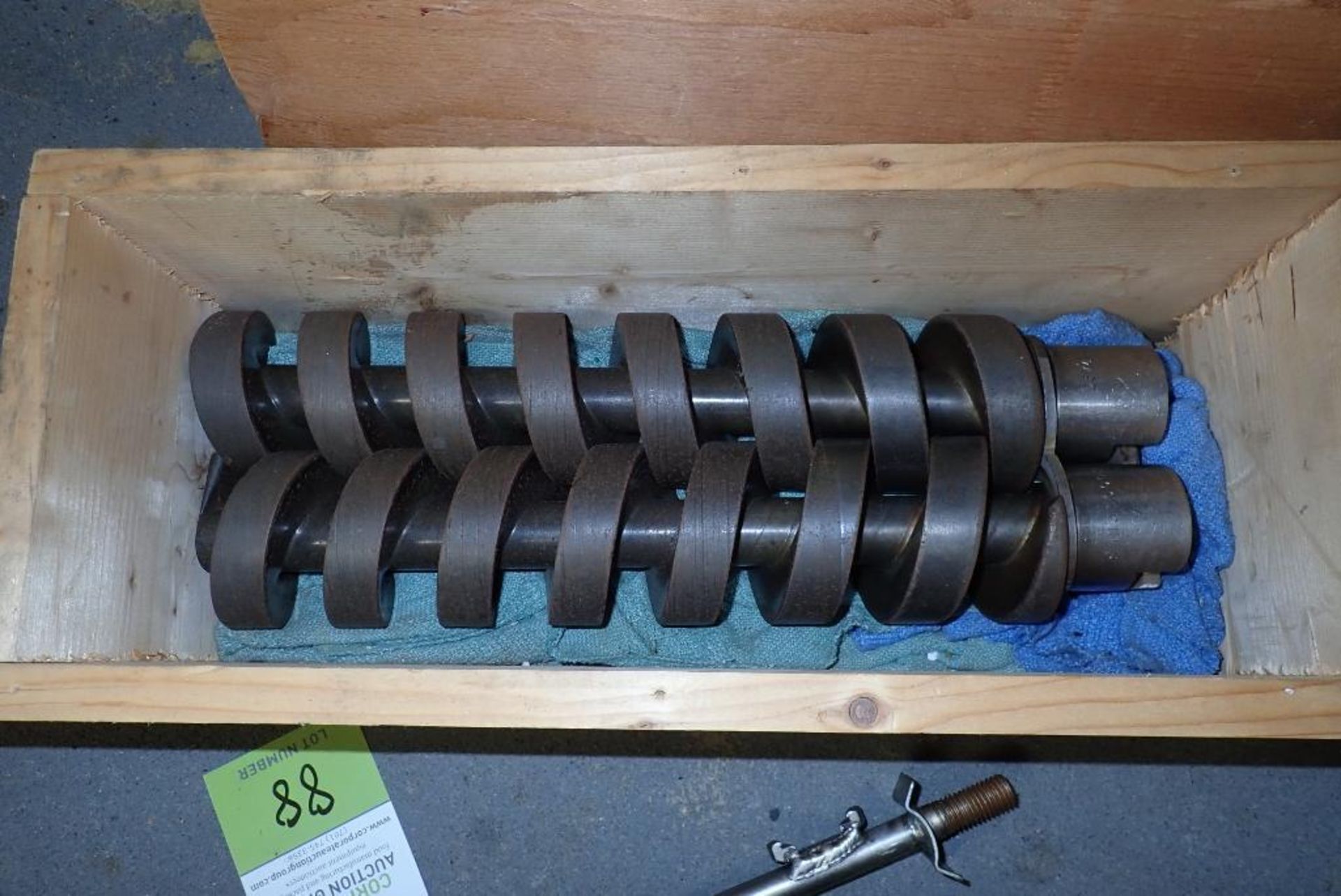 Reiser Vemag carbon steel screws - Image 3 of 9