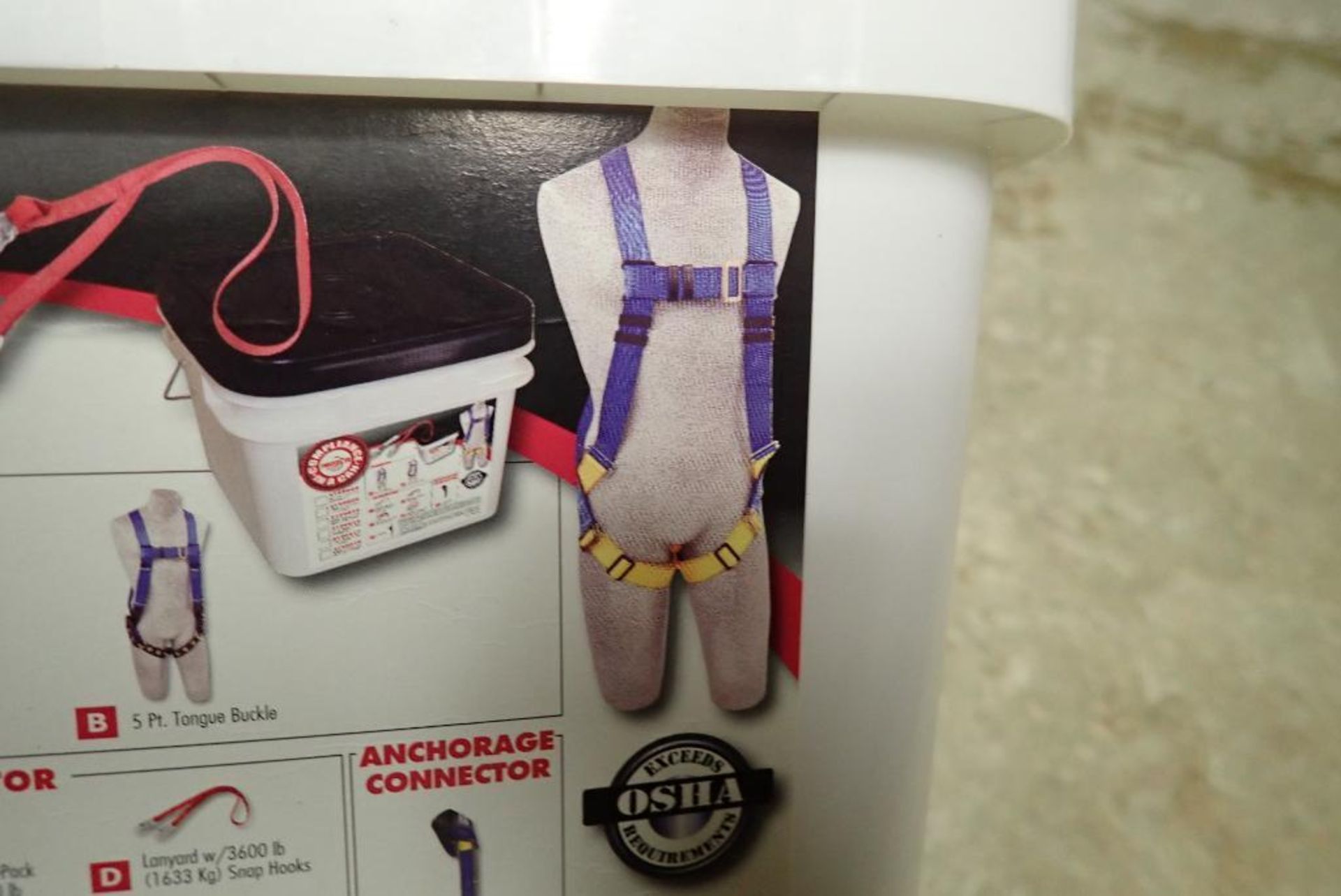 Safety harness with lanyard - Image 3 of 6