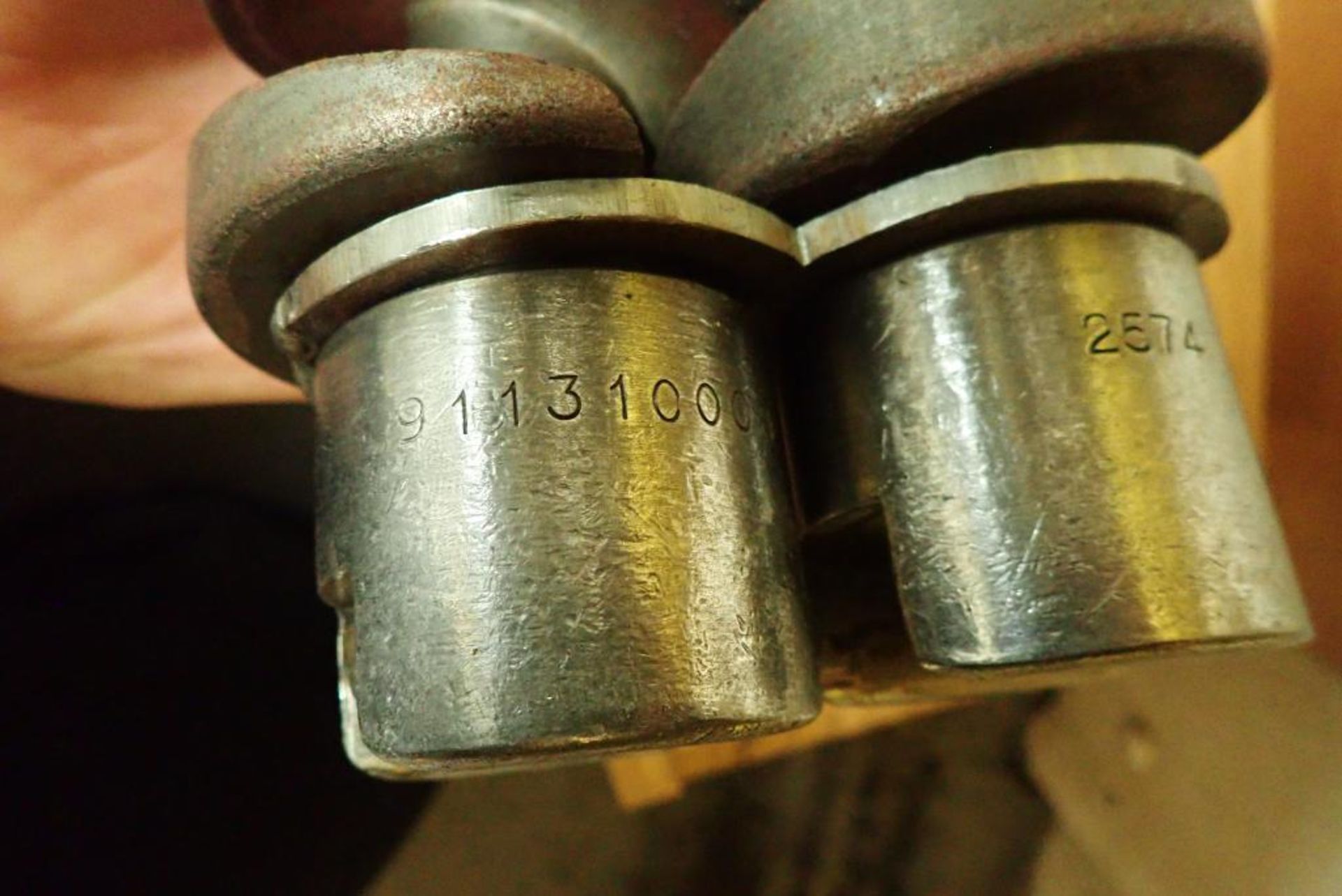 Reiser Vemag carbon steel screws - Image 8 of 9