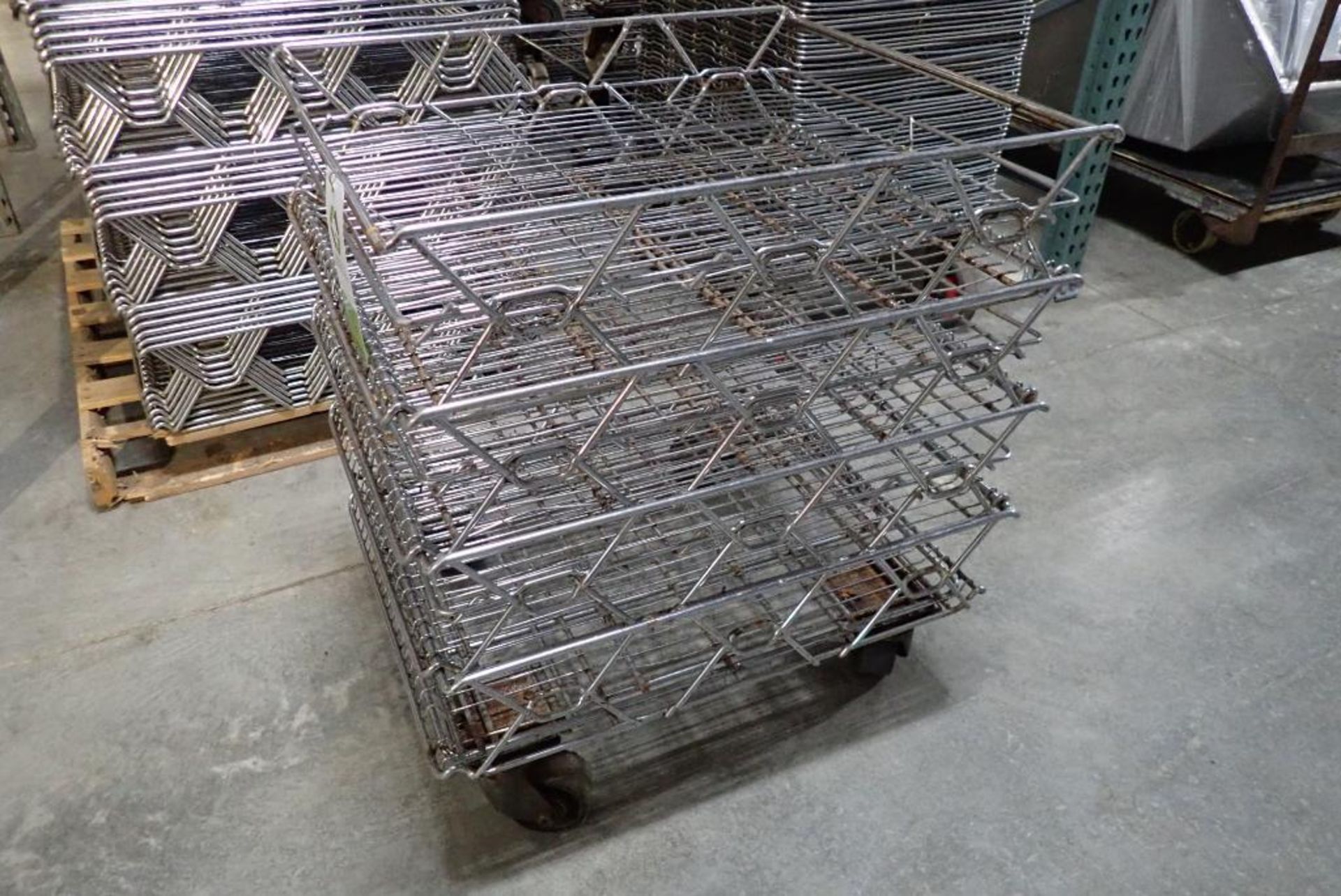 Stackable meat racks - Image 5 of 11